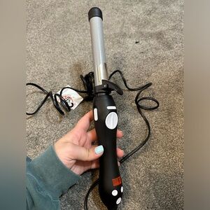 BEACHWAVER CURLING IRON